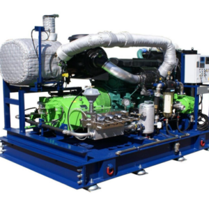Ultra high pressure cleaning machine